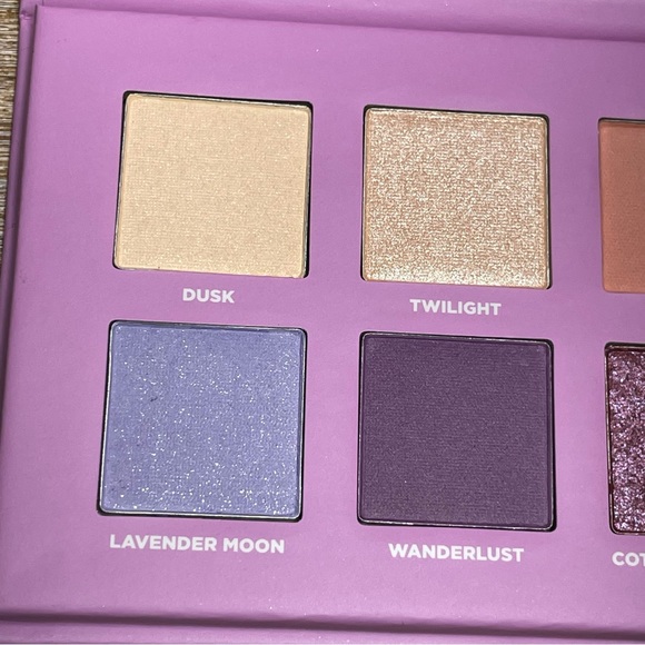 Ulta Beauty Violet Hour Eye Shadow Palette 8 Shades With Brush 0.72g/0.02 oz New - Picture 5 of 16